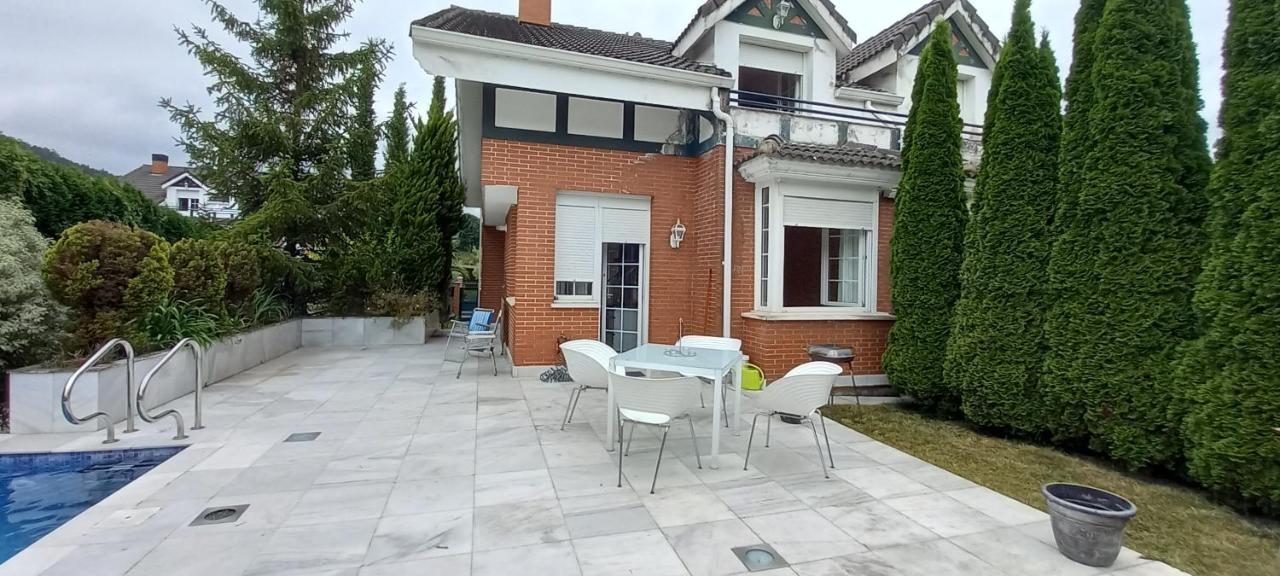 El Puente  Chalet Con Piscina, Sauna Y Jacuzzi Cerca Del Mar A Media Hora De Bilbao Y Santander מראה חיצוני תמונה