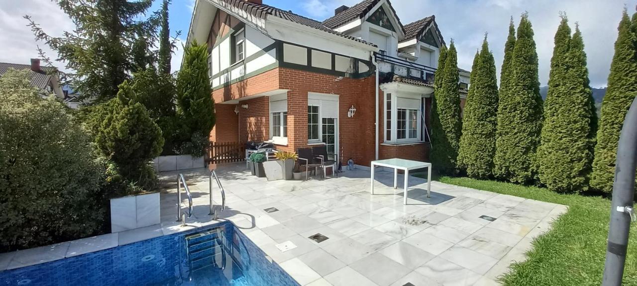 El Puente  Chalet Con Piscina, Sauna Y Jacuzzi Cerca Del Mar A Media Hora De Bilbao Y Santander מראה חיצוני תמונה